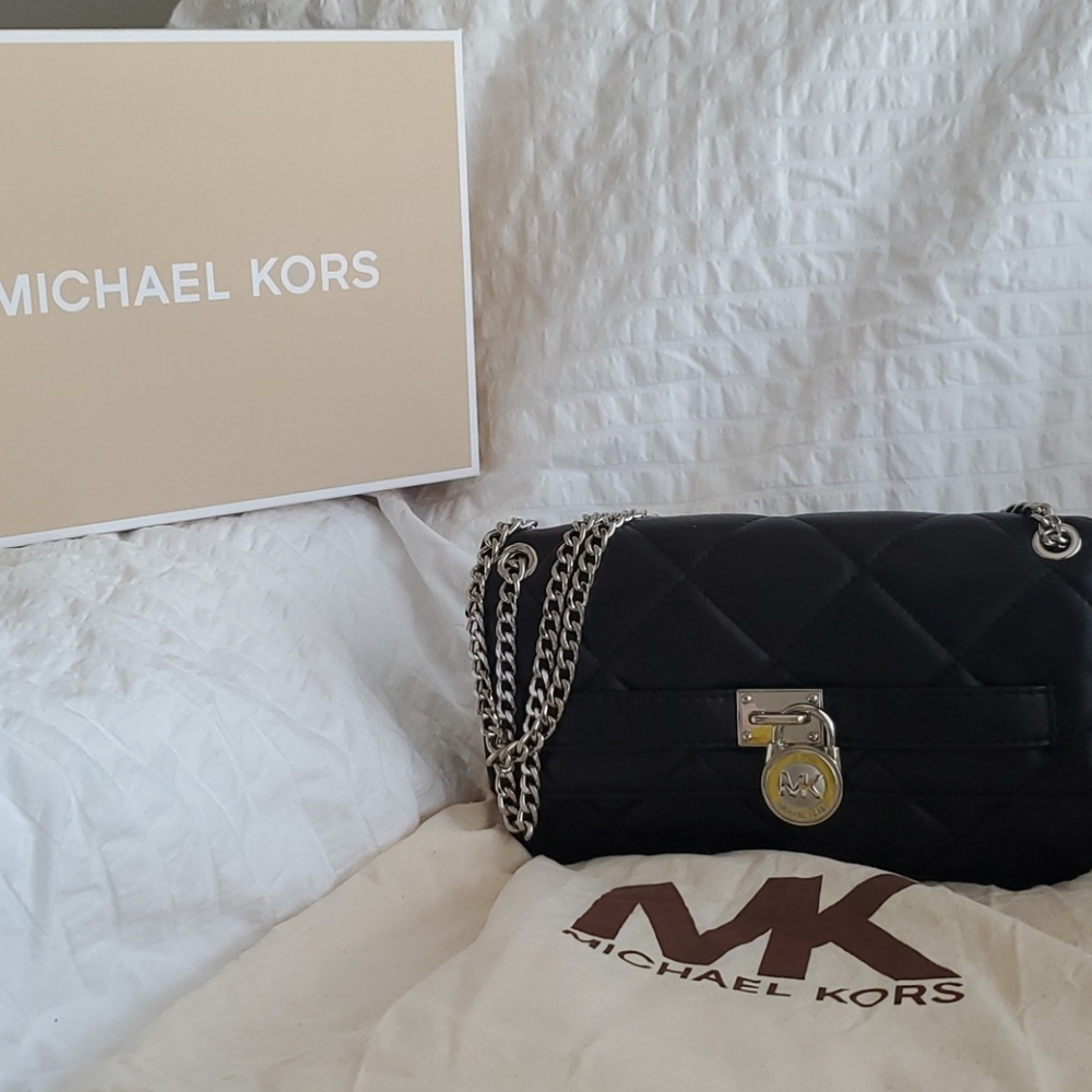 MK Michael Kors Hamilton Leather Clutch Handbag